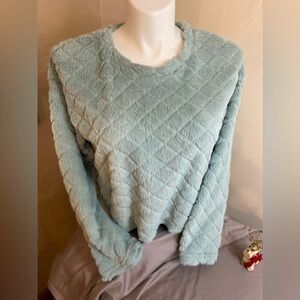 Almost Famous~ Mint Green Faux Fur Crop Top~Diamond Design Pattern~Size L (Girl)